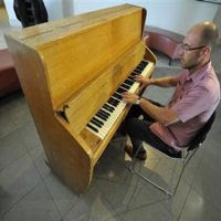 PIANO USADO PELOS BEATLES SERÁ LEILOADO