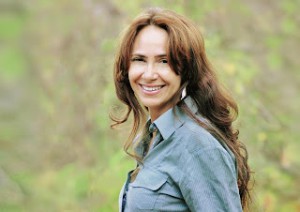 DÊNIA CARVALHO LANÇA  CD NO THEATRO JOSÉ DE ALENCAR