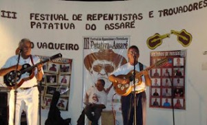 FESTIVAL DE REPENTISTAS E TROVADORES PERCORRE O INTERIOR DO ESTADO