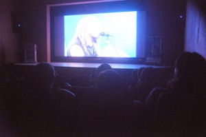 PRIMEIRA NOITE DO 2º FESTCINE MARACANAÚ INICIA COM SUCESSO