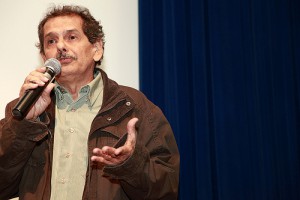 A CASA ABERTA DE  RUI FARIAS