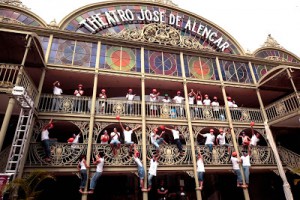 O QUE TEM NO THEATRO JOSÉ DE ALENCAR