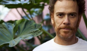 NANDO REIS FAZ SHOW DE LANÇAMENTO DE SEU NOVO DISCO