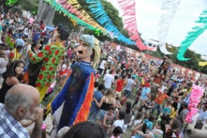 BAILE DE CARNAVAL INFANTIL NO DRAGÃO DO MAR