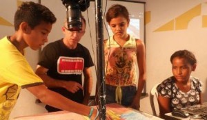 Cine Coelce inicia as oficinas de cinema de animação com crianças de três municípios