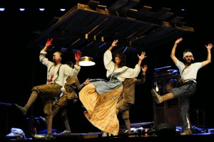 Teatro Máquina em cartaz no Sesc Emiliano Queiroz
