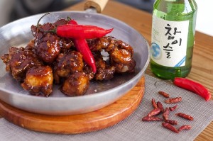 Chicken bar coreano Oppa Dak é a nova atração gastronômica do Meireles