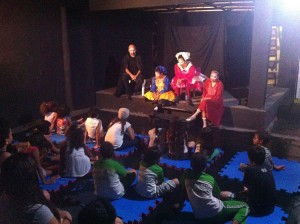 Projeto Primeiros Passos ensina arte para jovens do Bairro Dias Macêdo