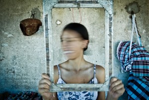 Cococi,  ensaio retrata espaço e cotidiano da cidade abandonada