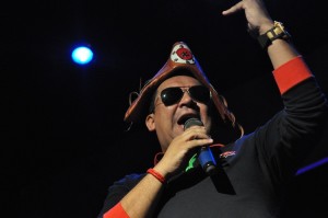 Ery Soares faz show de humor no Shopping Parangaba