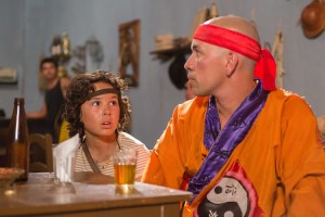 Filme “O Shaolin do Sertão” estreia nos cinemas misturando comédia e aventura com a molecagem cearense