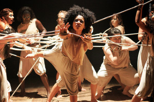 Alunos do Curso de Princípios Básicos de Teatro encenam “Afoita” no CCBNB-Fortaleza