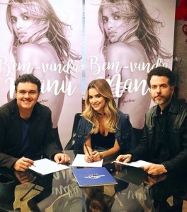 Manu Gavassi assina com a Universal Music
