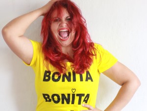 Dinah Moraes apresenta stand up “Rir Pra Não Chorar” em Caucaia