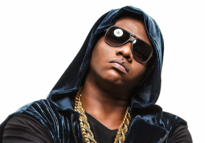 MC Sapão comanda o “Baile do Sapão” em Fortaleza