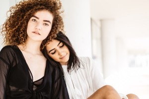 Festival Lá de Casa reúne artistas em evento online no Instagram