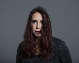 Cássia Novello lança novo single