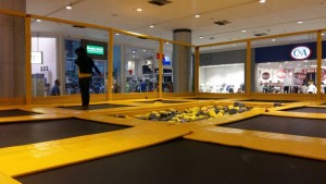 Arena Trampolim é a nova atração do Shopping Parangaba