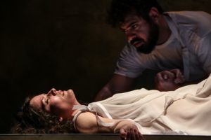 “Drácula ou o Desmortal”  no  Teatro Dragão do Mar