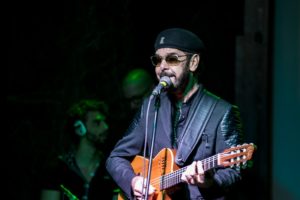 Nando Cordel comemora 30 anos de carreira em shows na Caixa Cultural Fortaleza