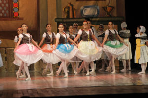 “La Fille Mal Gardée” no Theatro José de Alencar