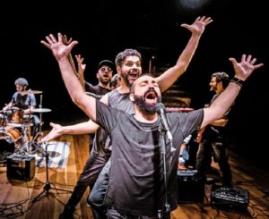 Disco “Cabeça Dinossauro” dos Titãs é revisitado em espetáculo no Cineteatro São Luiz