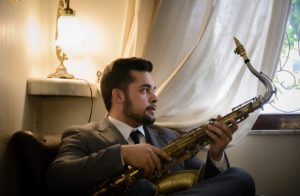 Jazz em Cena apresenta show Tributo a Dexter Gordon, com o saxofonista Jorge Doudement