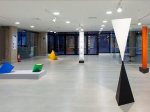 Prêmio Marcantonio Vilaça chega ao Museu da Indústria com exposição em homenagem a Sérvulo Esmeraldo