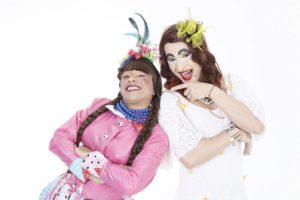 Espetáculo de Humor “Tal mãe, tal filha” gratuito no Shopping Parangaba