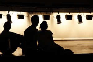 Inscrições abertas para cursos de Iluminação, Figurino e Cenografia no Porto Iracema e CCBJ 