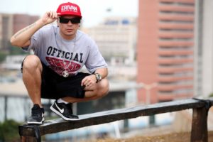 Erivan Produtos do Morro estreia episódio da websérie Nós no Batente  do Porto Dragão