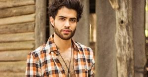 Pedro Quevedo encerra turnê com show na 23ª Parada do Orgulho LGBTI do Rio de Janeiro