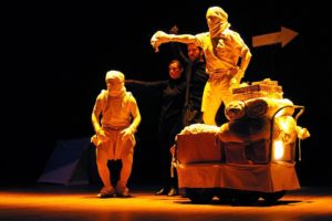 Teatro Máquina comemora seus 15 anos no Cineteatro São Luiz