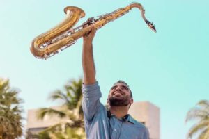 Grabriel Brandão faz show na Casa da Esquina