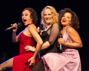 Show Palavra de Mulher com Lucinha Lins, Tania Alves e Virgínia Rosa em cartaz no Theatro José de Alencar