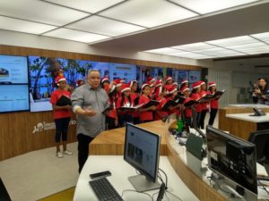 Coral Vozes do Ilhas faz apresentações para a imprensa