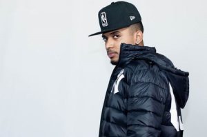 “Ela me ignora”, de Lucas Lionel domina as paradas e entra na disputa como Hit do Verão