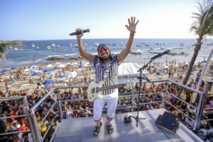 Agenda de Carnaval de Bell Marques mostra o folêgo do cantor