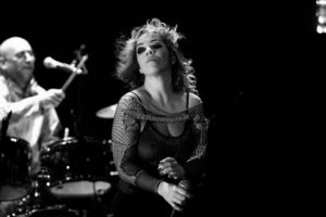 [SP] Karina Buhr apresenta Selvática no Sesc Pompeia