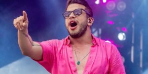 Ávine Vinny faz 15 shows em 10 dias e passa por cinco estados diferentes no período de carnaval