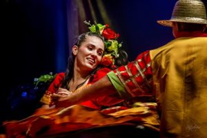 Cia. de Danças Populares Txai apresenta show de danças folclóricas em Canindé