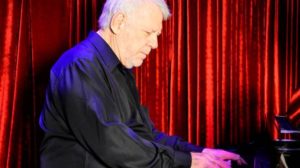 Show especial com o pianista Osmar Milito no projeto Jazz em Cena