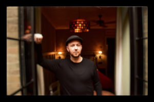 Novo álbum de Matt Simons atinge marca de 100 milhões de execuções no Spotify