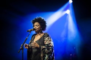 Ellen Oléria e OQuadro apresentam o show Preta Música na Caixa Cultural Fortaleza