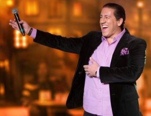 Altermar Dutra Jr. faz show no RioMar Fortaleza