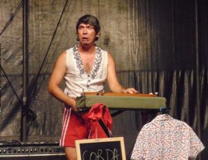 Circo, riso e música no espetáculo “Autômato” em cartaz no Dragão do Mar