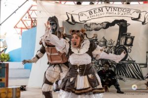 Praças, teatros e terminais de ônibus viram palco para receber a 10ª edição do Festival Popular de Teatro de Fortaleza