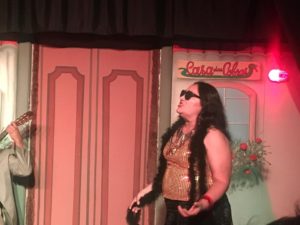 Espetáculo feito por pessoas com deficiência visual é encenado  no Cineteatro São Luiz