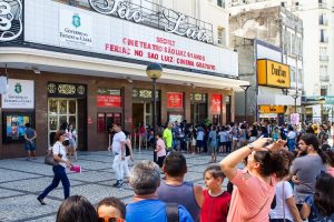 Cineteatro São Luiz comemora reabertura com lançamento de livro e  performance da atriz Christiane de Lavor e do pianista Rafael Maia