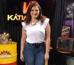 Kátia Cilene comemora sucesso de live com TOP 10 no Youtube e arrecadação de milhares de alimentos